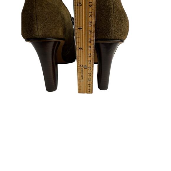 Donald J Pliner Khaki Green Suede Verie Pointed Toe Ankle Boots Booties 7.5 New - Picture 6 of 16